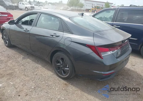 2021 Hyundai Elantra Sel z USA, uszkodzony, nr VIN 5NPLS4AG8MH024663